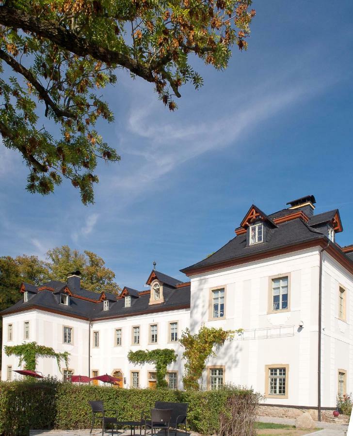 Palac Pakoszow Schlosshotel Wernersdorf Еленя-Гура Экстерьер фото The former abbey